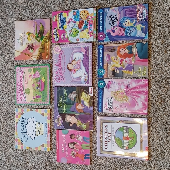 Other - Girls Book Lot